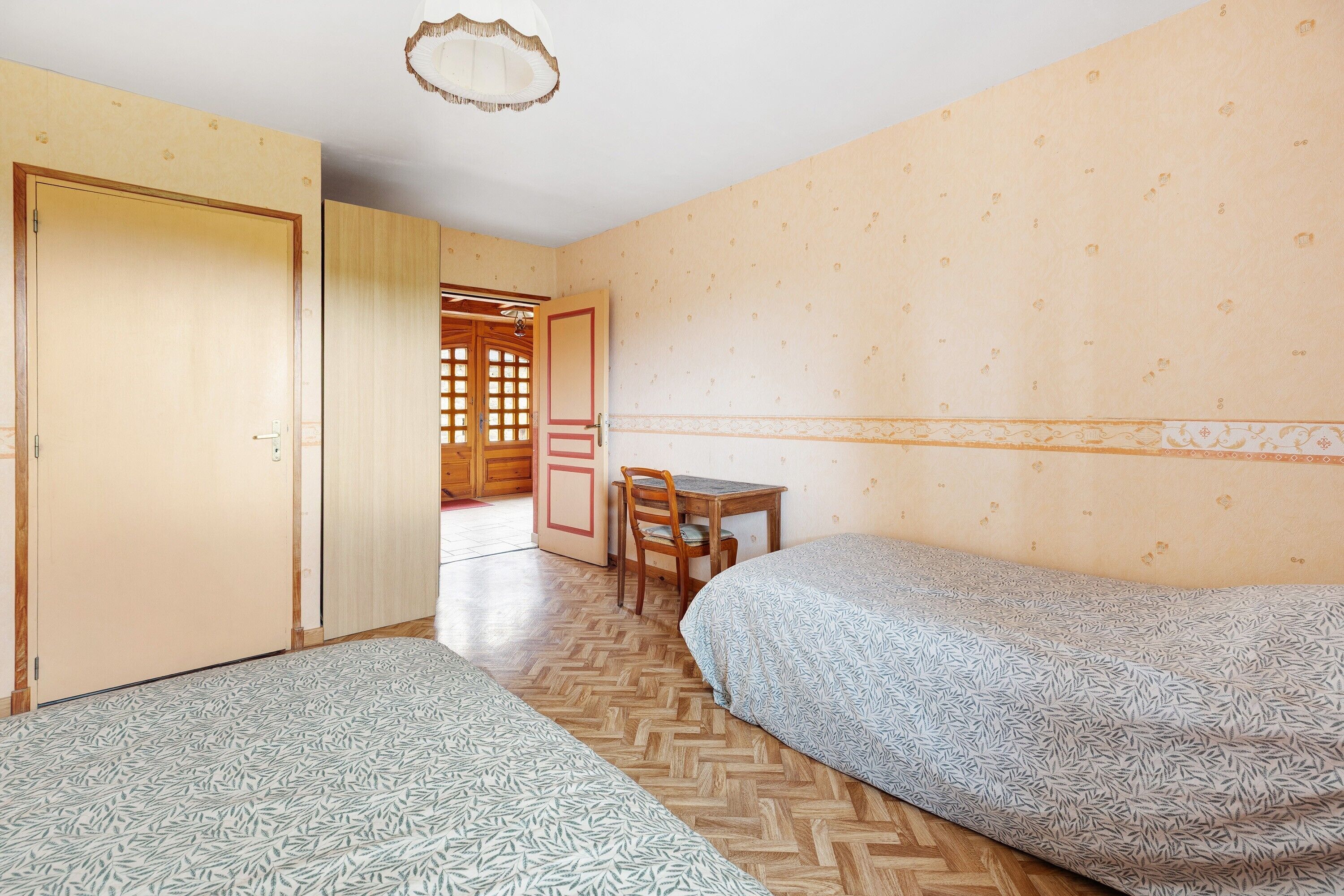 5 chambres, fer et planche à repasser, Wi-Fi