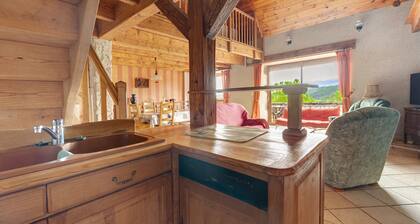 Holiday Home 'Le Panorama' with Mountain View, Shared Terrace and Wi-Fi