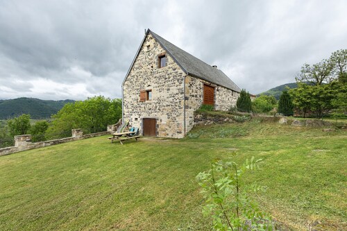 Holiday Home 'Le Panorama' with Mountain View, Shared Terrace and Wi-Fi