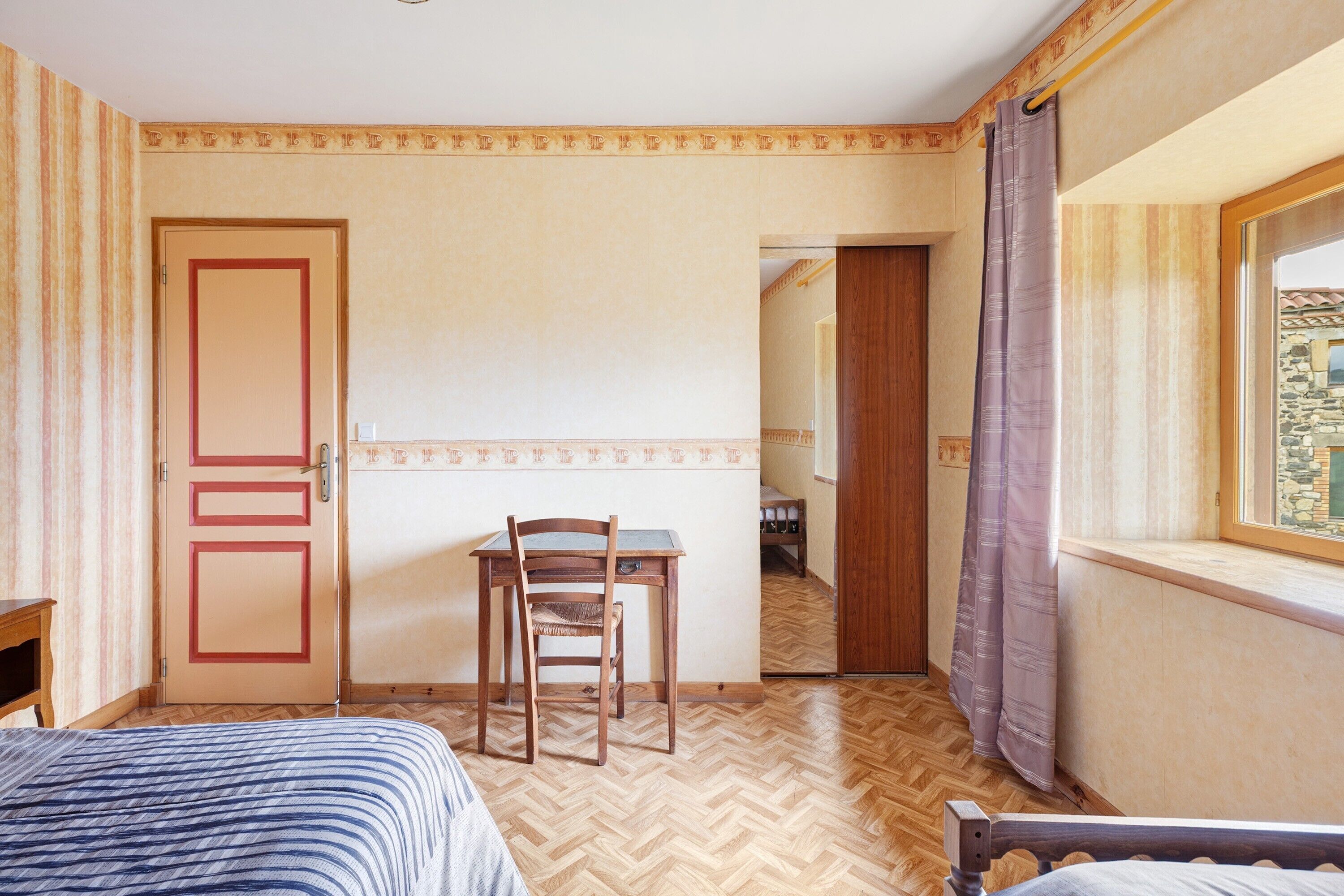 5 chambres, fer et planche à repasser, Wi-Fi