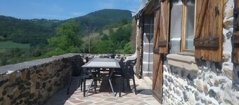 Holiday Home 'Le Panorama' with Mountain View, Shared Terrace and Wi-Fi