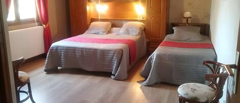 3 bedrooms, WiFi