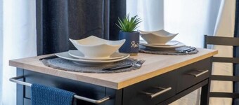 Perfect Location! All include Tampa Private Suite