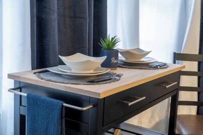 Perfect Location! All include Tampa Private Suite