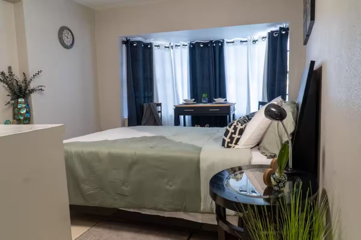 1 bedroom, iron/ironing board, WiFi, bed sheets