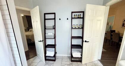 4-bedroom apartment in marvelous Chicago with Workout Mirror, AC