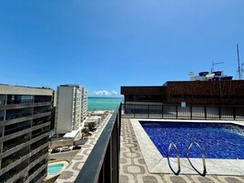 Apartment | Pool | Outdoor pool