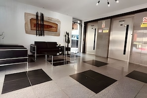 Apartamento | Saguão