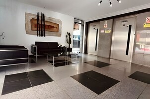 Apartment | Lobby