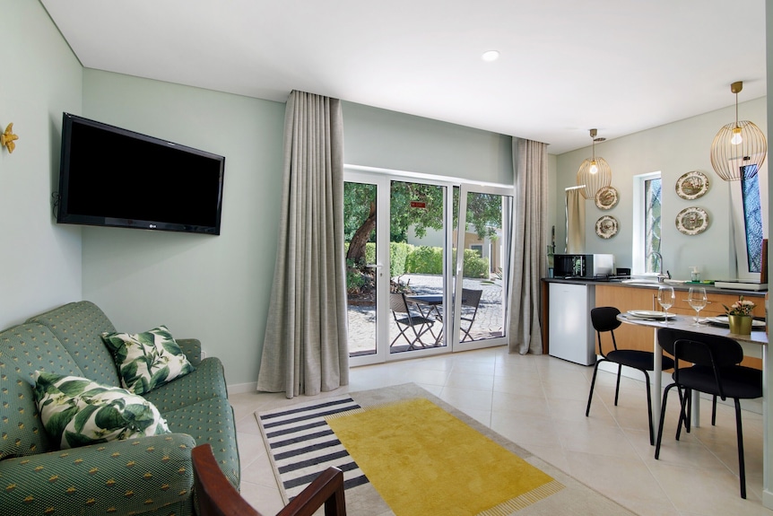 Excellent Independent Studio Suite - Loulé
