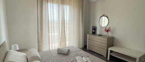 1 makuuhuone, silitysrauta/-lauta, Wi-Fi, vuodevaatteet