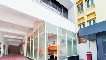 House | Bahagian luar