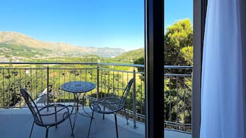 Villa (Four Bedroom Villa) | Terraza o patio