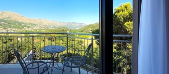 Villa Golden Grain