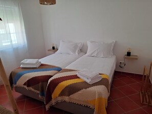 1 bedroom, desk, free WiFi, bed sheets