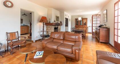 Villa Delb - Vue sur la Montagne, Piscine Privée et Wi-Fi