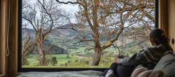 Off-Grid Woodland Retreat & Wild Sauna Near Llangollen