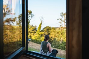 Interior - Romantic Off-Grid Woodland Hideaway with Stunning Valley Views (Llangollen)