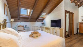 3 slaapkamers, een strijkplank/strijkijzer, wifi, beddengoed