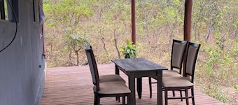 Accommodation in Olhos d Água, 2 km from the village of São Jorge