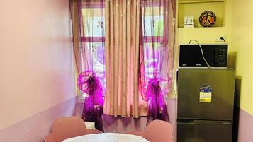 Condo, 1 Bedroom, Smoking, Balcony | Dining room