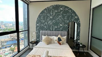 Superior Apartment, 1 King Bed | Free WiFi