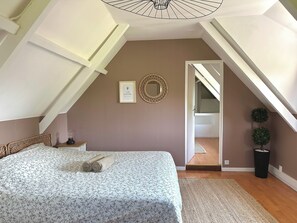 3 Schlafzimmer, Bügeleisen/Bügelbrett, Reisekinderbett, kostenloses WLAN