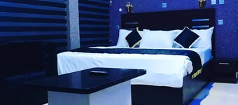 Degio Hotel and Suites