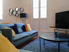 TV