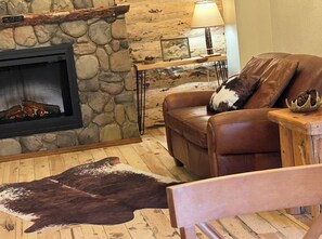 Télévision, cheminée