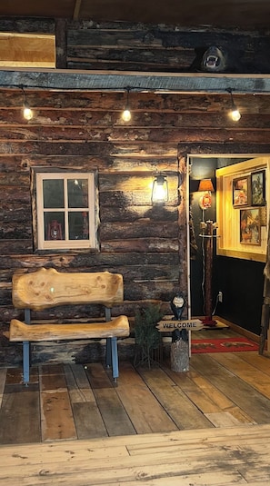 المنشأة من الداخل