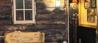 Rustic Retreat on Division Ave. in Cavalier, ND
Studio Apartment with no stairs!