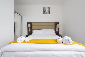 1 Schlafzimmer, Schreibtisch, Bügeleisen/Bügelbrett, Internetzugang