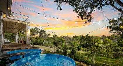 Music Festival - Hiking - Scenic - Pools - Lake - Sleeps 16