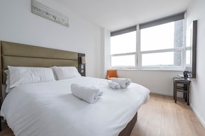 1 bedroom, desk, iron/ironing board, Internet