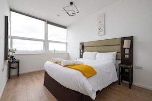 1 Schlafzimmer, Schreibtisch, Bügeleisen/Bügelbrett, Internetzugang