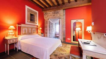 Kamer, 1 twee- of 2 eenpersoonsbedden, uitzicht op bergen | Gratis wifi