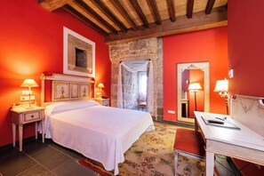 Double or Twin Room, Mountain View