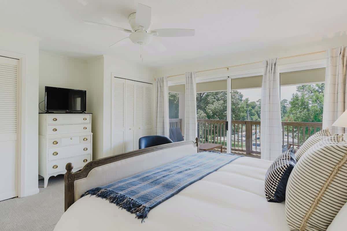 2 Schlafzimmer, Schreibtisch, Bügeleisen/Bügelbrett, WLAN