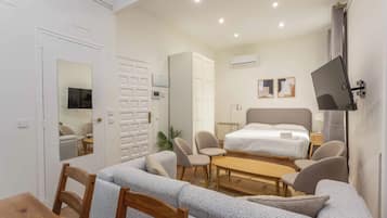 1 slaapkamer, een strijkplank/strijkijzer, gratis wifi