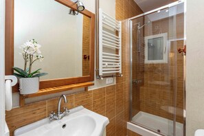 Haartrockner, Handtücher