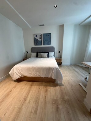2 chambres, fer et planche à repasser, accès Internet, draps fournis
