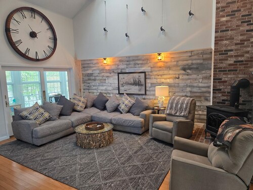 Ocean Pines - Charming 4-bedroom house, close to beach, and more!