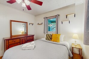 2 sovrum, internet och sängkläder