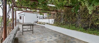 Apartment 'Balcon Garafia' with Sea View, Balcony and Wi-Fi