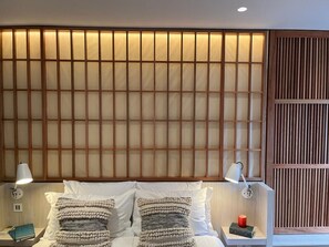 1 slaapkamer, een strijkplank/strijkijzer, gratis wifi, beddengoed