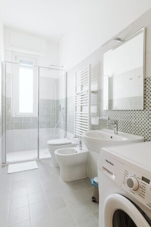 Apartamento, 1 quarto, para fumantes, sacada | Banheiro