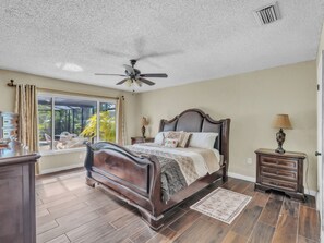 3 bedrooms, iron/ironing board, WiFi, bed sheets