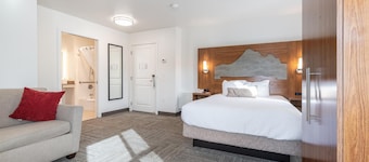 Marshall Suites Bainbridge Island, SureStay Collection by BW