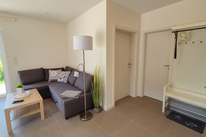 TV - Vacation in the vacation home Kalle & Fiete - space for 9 (Biendorf)